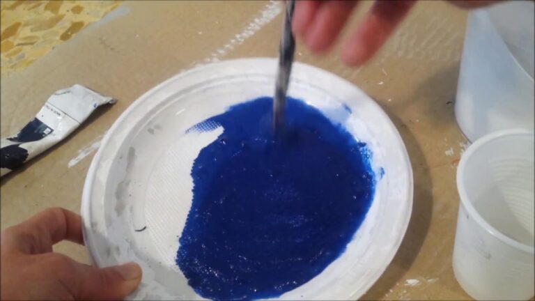 Blu in tempere: la magia del mix tra colori che ti sorprenderà!